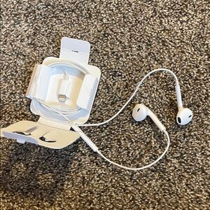 White Wired Earbuds with Lightning Connector